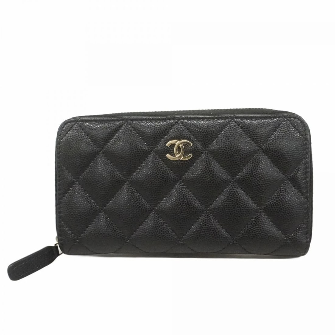 CHANEL MATELASSÉ CAVIARSKINLEATHER WALLET, BLACK: Chanel Matelassé CaviarSkinLeather Wallet, Black Brand: Chanel Type/Style: Type Wallet (bi-fold) Material: Grained Calfskin Color: Black Size: (HxWxD) 9cm x 16cm x 2cm / 3.54'' x 6.29'' x 0.78''