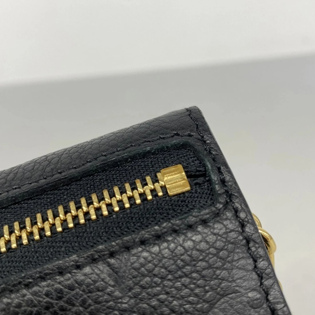 LOUIS VUITTON MONOGRAM EMPREINTE POCHETTE CLÉ - 4
