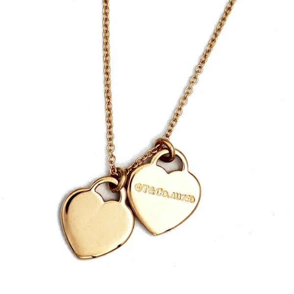 TIFFANY&CO. RETURN TO DOUBLE HEART TAG PENDANT 750RG: TIFFANY&CO. RETURN TO DOUBLE HEART TAG PENDANT 750RG Brand: Tiffany & Co. Type/Style: PENDANT Material: 750RG Color: Rose Gold Size: Size:Length: Approximately 40.5 cm Accessories: None Ac