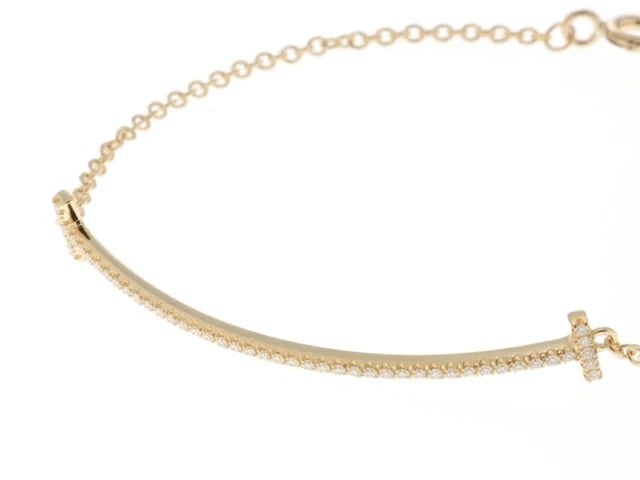 TIFFANY&CO. T SMILE BRACELET YELLOW GOLD: TIFFANY&CO. T SMILE BRACELET YELLOW GOLD Brand: Tiffany & Co. Type/Style: BRACELET Material: K18YG Color: YELLOW GOLD Size: Wrist circumference: Approximately 17.5 cm Length: Approximately 17.5 cm Mot