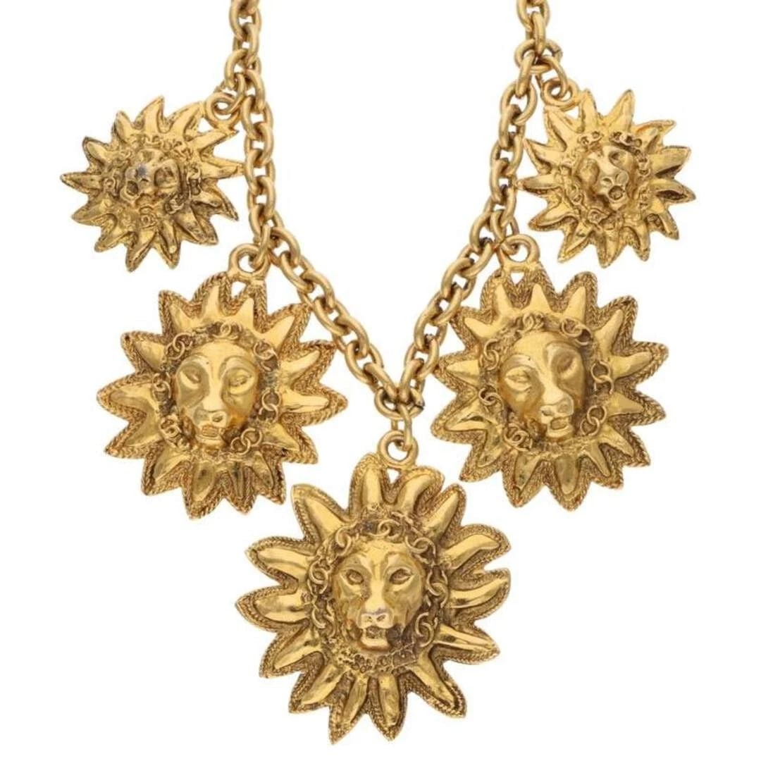 CHANEL LION MOTIF GOLD NECKLACE: Chanel Lion Motif Gold Necklace Brand: CHANEL Type/Style: Necklace Material: None Color: Gold Size: Chain Length 39cm Accessories: None Accessories Notice: When purchasing pre-owned goods, please