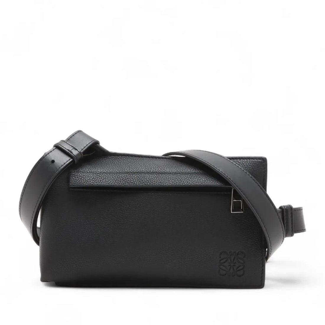 LOEWE VERTICAL T POCKET LEATHER SLING BACKPACK WAIST BAG/CROSSBODY BAG: Loewe vertical t pocket Leather Sling backpack Waist bag/Crossbody bag Brand: Loewe Type/Style: Waist bag/Crossbody bag Material: Leather Color: Black Size: Height:8.5inchLength:5.1inchDepth:2.2inch