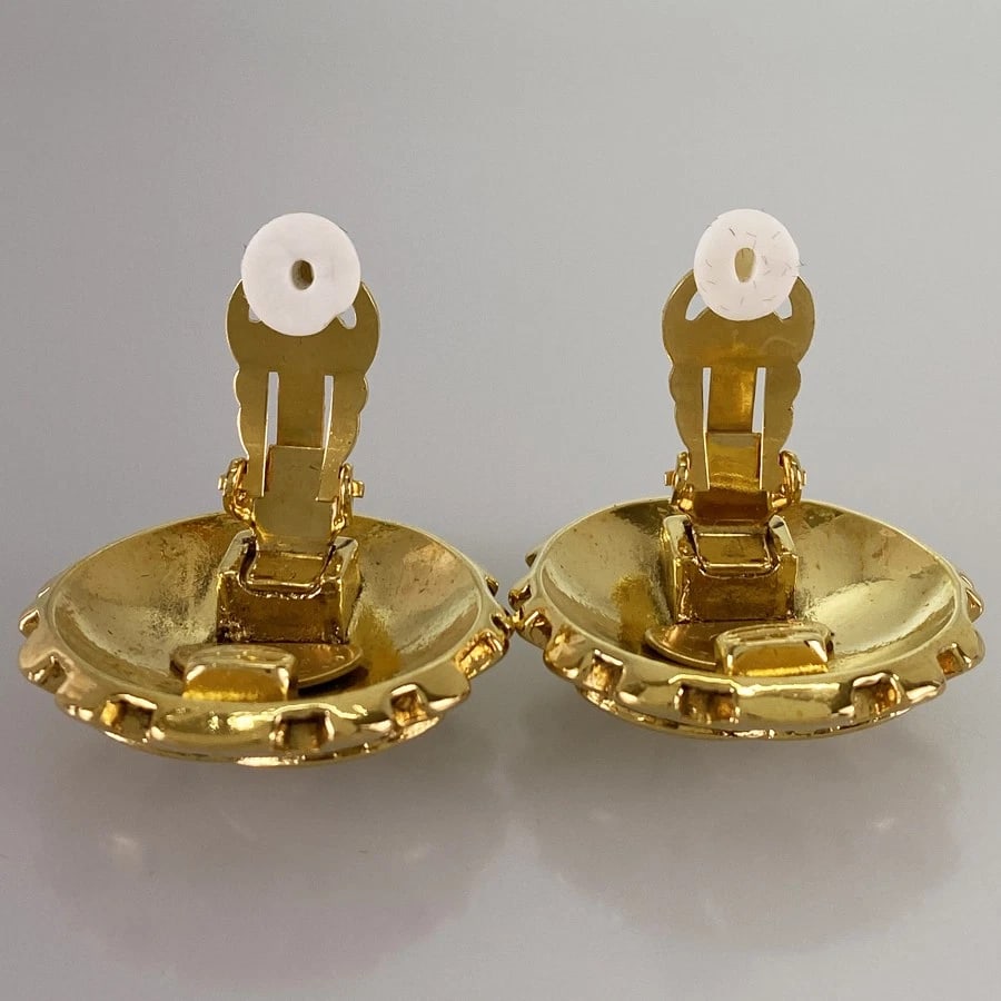 CHANEL GOLD PLATED EARRING - 3