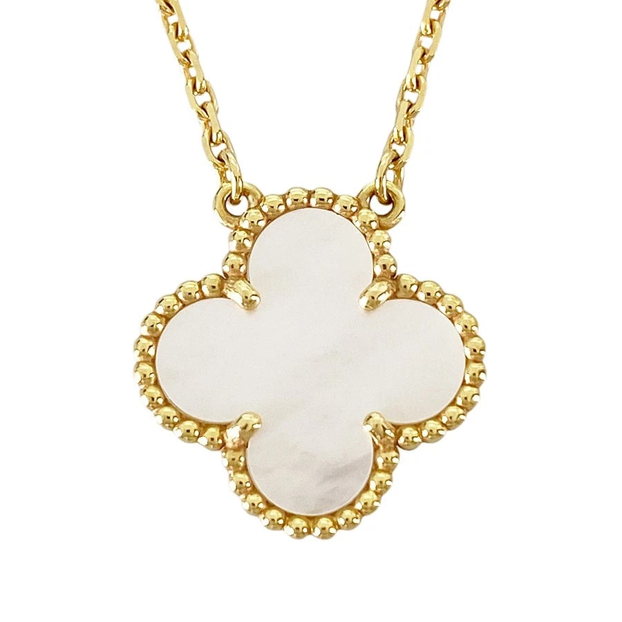 VAN CLEEF & ARPELS YELLOW GOLD NECKLACE: Van Cleef & Arpels Yellow gold Necklace Brand: Van Cleef & Arpels Type/Style: Necklace Material: 18K Yellow Gold Color: Gold Size: Motif size:14.7mm×14.7mm Necklace full length:41.5cm Accessories: