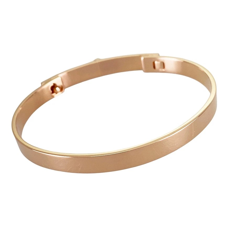 HERMES ROSE GOLD BRACELET: HERMES Rose gold Bracelet Brand: HERMES Type/Style: Bracelet Material: 18K Rose Gold Color: Gold Size: Wrist Size:15.5cm Accessories: None Accessories Notice: When purchasing pre-owned goods, please
