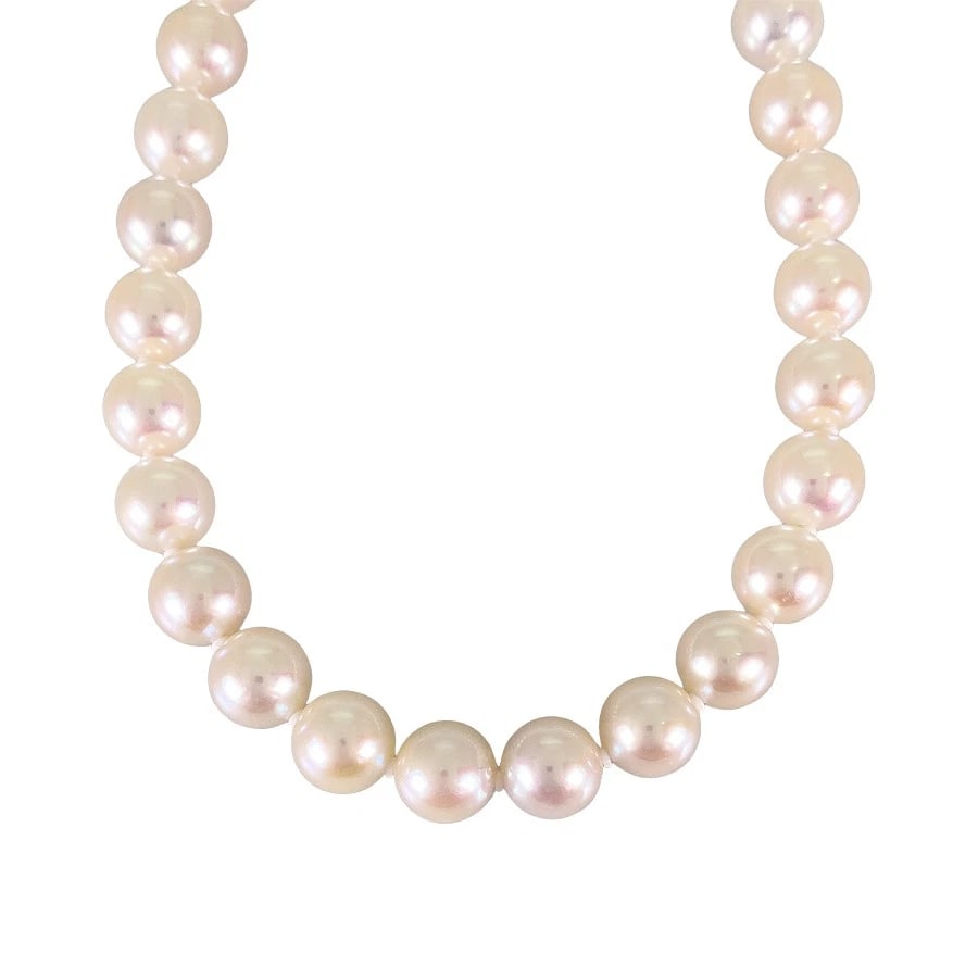 NECKLACE SILVER AKOYA PEARL: Necklace Silver Akoya Pearl Brand: Unsigned Jewelry Type/Style: Necklace Material: Silver 925 Color: Silver Size: Pearl Diameter:9.0mm-9.5mm Necklace full length:42cm Accessories: None Accessories