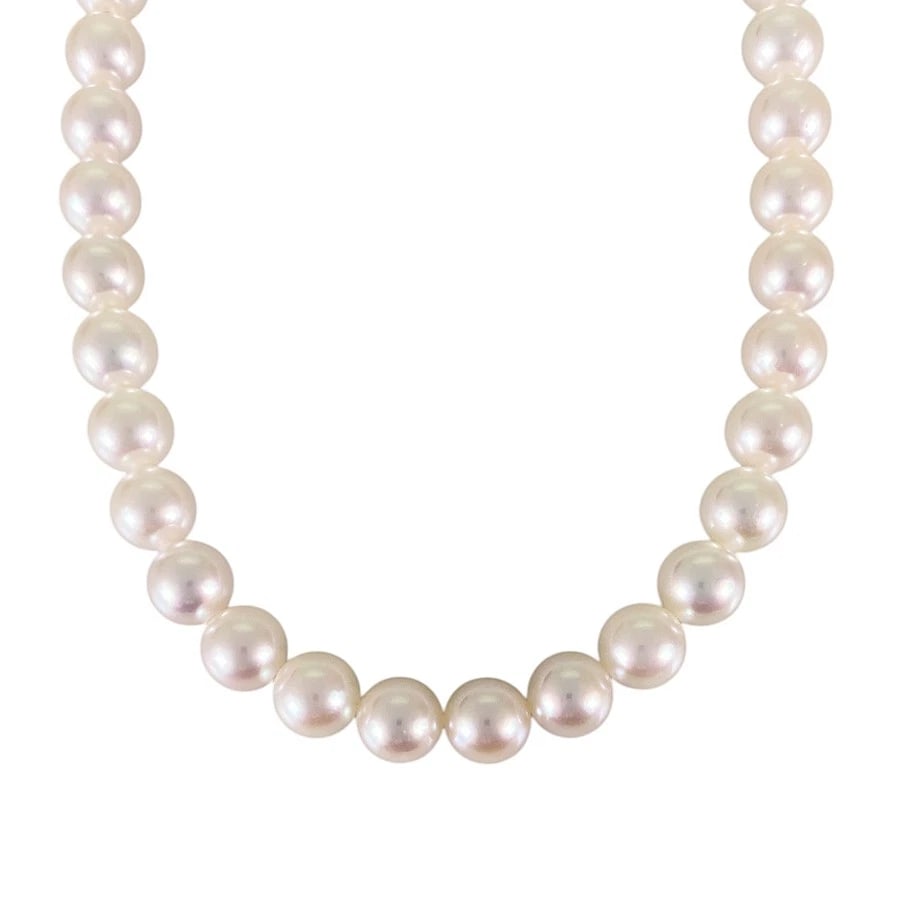 MIKIMOTO M WHITE GOLD AKOYA PEARL NECKLACE: MIKIMOTO M White gold Akoya Pearl Necklace Brand: MIKIMOTO Type/Style: Necklace Material: 18K White Gold Color: Silver Size: Pearl size (Diameter):7.5mm~8.0mm Necklace full length:40cm Accessories: