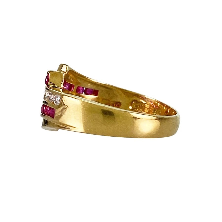 GAINSBOROUGH YELLOW GOLD DIAMOND RUBY RING: GAINSBOROUGH Yellow gold Diamond Ruby Ring Brand: GAINSBOROUGH Type/Style: Ring Material: 18K Yellow Gold, Main Stone/Creation NATURAL Color: Gold Size: US:5.5 Accessories: None Accessories Notice: