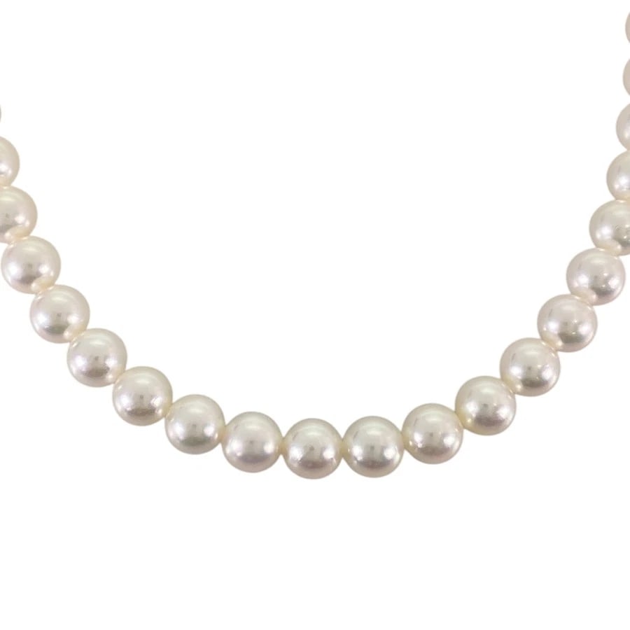 MIKIMOTO M CHARM SILVER PEARL NECKLACE: MIKIMOTO M charm Silver Pearl Necklace Brand: MIKIMOTO Type/Style: Necklace Material: Silver, Main Stone/Creation Pearl Color: Silver Size: Pearl size (Diameter):7.2mm~7.7mm Necklace full length:43cm