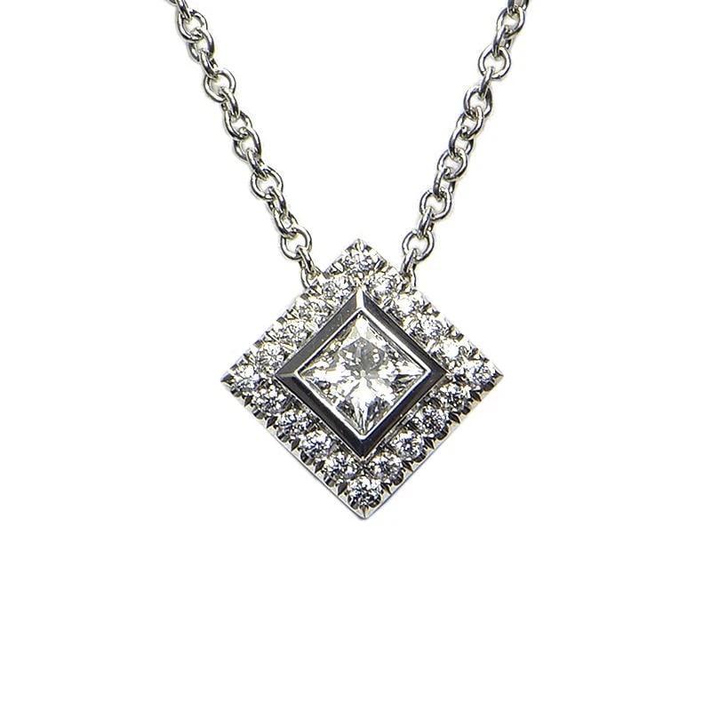 TIFFANY & CO. GRACE SMALL PENDANT PT950 DIAMOND: Tiffany & Co. Grace Small Pendant Pt950 Diamond Brand: Tiffany & Co. Type/Style: Pendant Material: Pt950 Color: PT Size: Effective length 40cm Chain width 1.0mm Motif 9.2mm x 9.2mm Accessories: No
