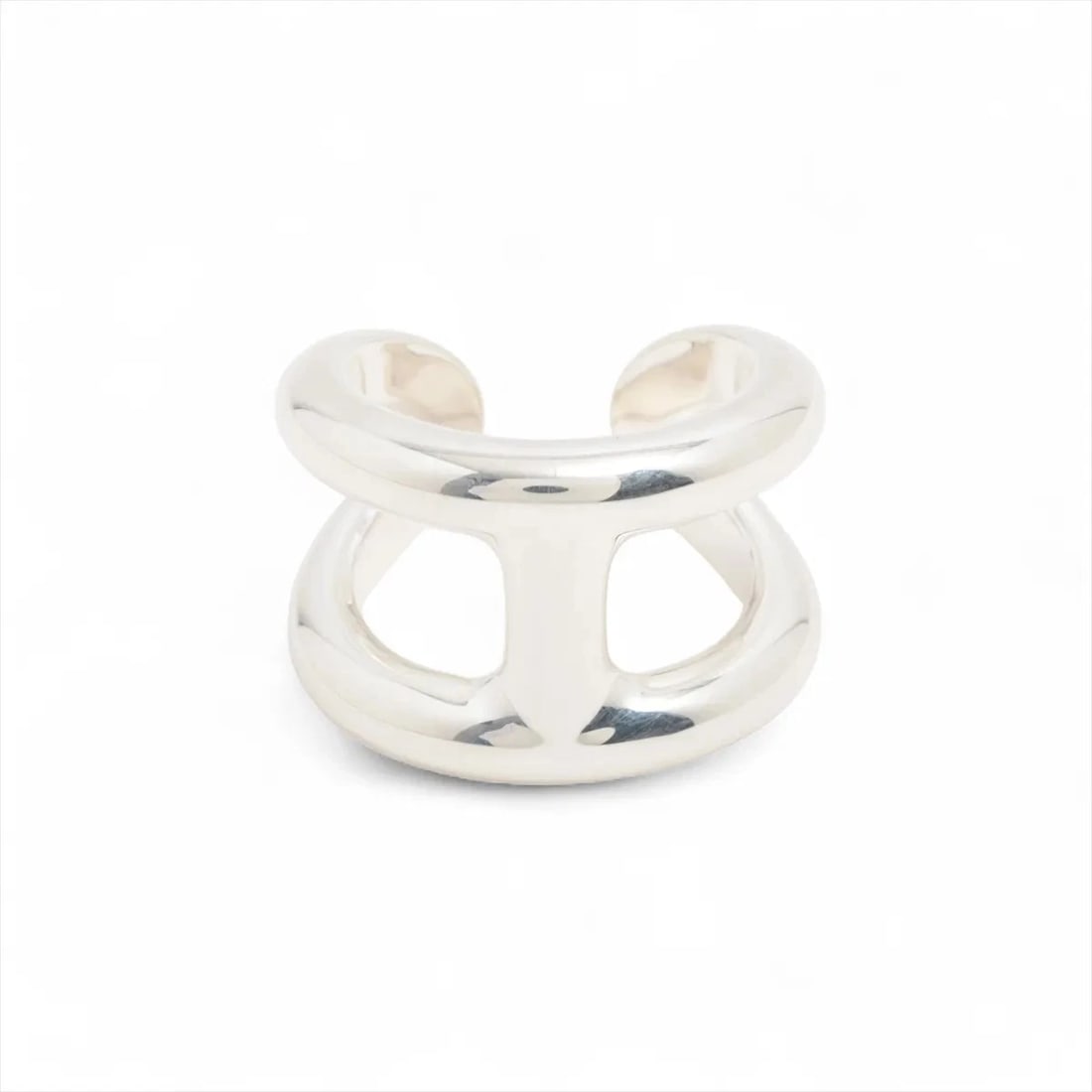 HERMES OSMO'S GM RING: Hermes Osmo's GM Ring Brand: Hermès Type/Style: Ring Material: 925 Color: Silver Size: 7.25 US Accessories: None Accessories Notice: When purchasing pre-owned goods, please refer to the ph