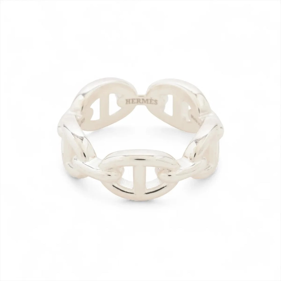 HERMES CHAINE D'ANCRE ENCHAINEE RING: Hermes Chaine d'Ancre Enchainee Ring Brand: Hermès Type/Style: Ring Material: 925 Color: Silver Size: 6 US Accessories: None Accessories Notice: When purchasing pre-owned goods, please refer to the