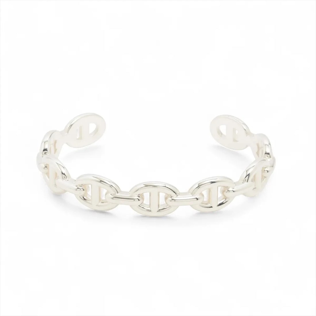 HERMES CHAINE D'ANCRE ENCHAINEEBANGLE: Hermes Chaine d'Ancre EnchaineeBangle Brand: Hermès Type/Style: Bracelet Material: 925 Color: Silver Size: (CM) Bracelet length:15 (Inch) Bracelet Length:5.9inch Accessories: None Accessories