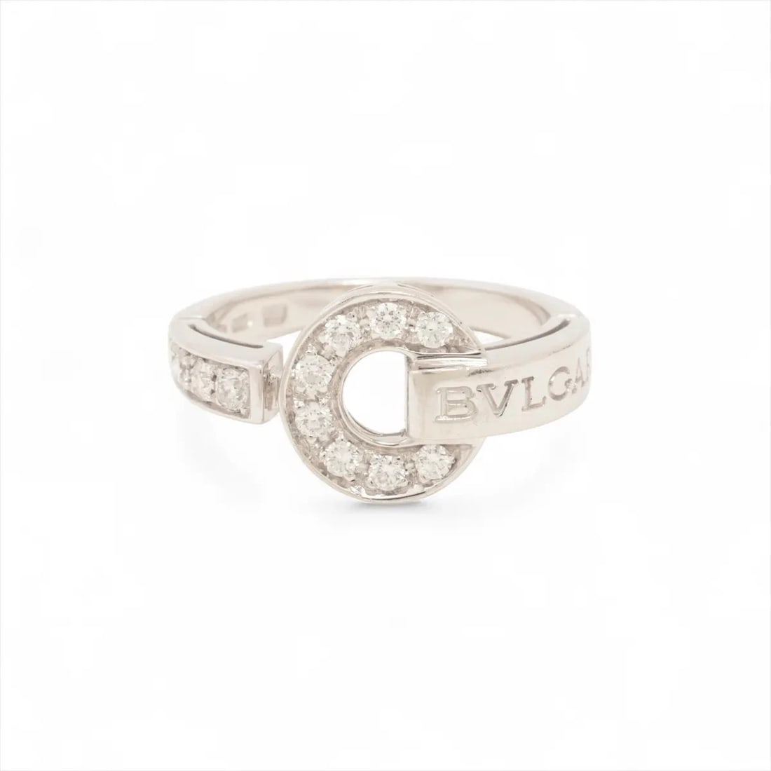 BVLGARI BVLGARI BVLGARI DIAMOND RING 750(WG): Bvlgari Bvlgari Bvlgari diamond Ring 750(WG) Brand: Bvlgari Type/Style: Ring Material: 750(WG), Main Stone/Creation Natural Color: Not Specified Size: 5.5 - 5.75 US Accessories: None Accessories