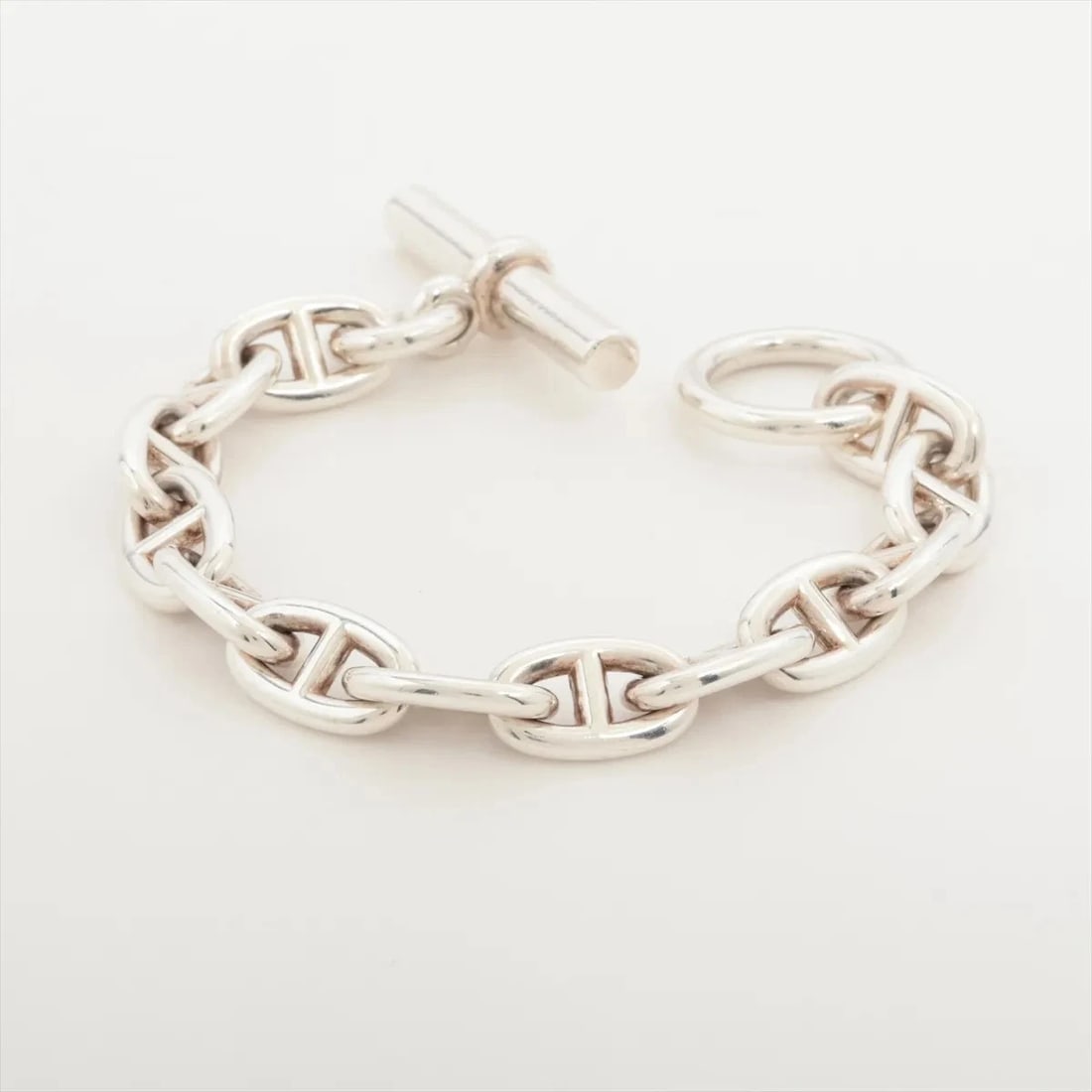 HERMES CHAINE D'ANCRE BRACELET 925: Hermes Chaine d'Ancre Bracelet 925 Brand: Hermès Type/Style: Bracelet Material: 925 Color: Silver Size: (CM) Bracelet length:14 (Inch) Bracelet Length:5.5inch Accessories: None Accessories Notice: