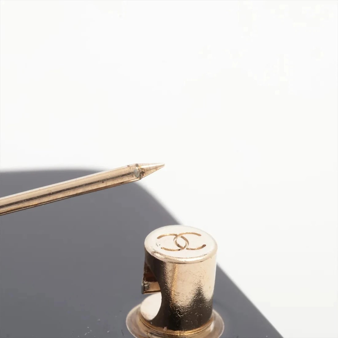 CHANEL COCO MARK D21C BROOCH - 2