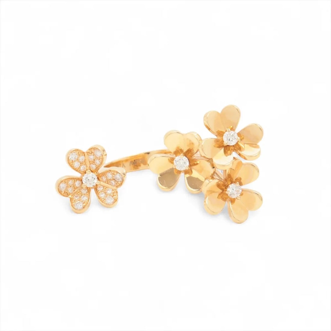 VAN CLEEF & ARPELS FRIVOLE ENTREE LES DOORS DIAMOND RING: Van Cleef & Arpels Frivole Entree Les doors diamond Ring Brand: Van Cleef & Arpels Type/Style: Ring Material: 750(YG), Main Stone/Creation Natural Color: Not Specified Size: 4 US Accessories: None