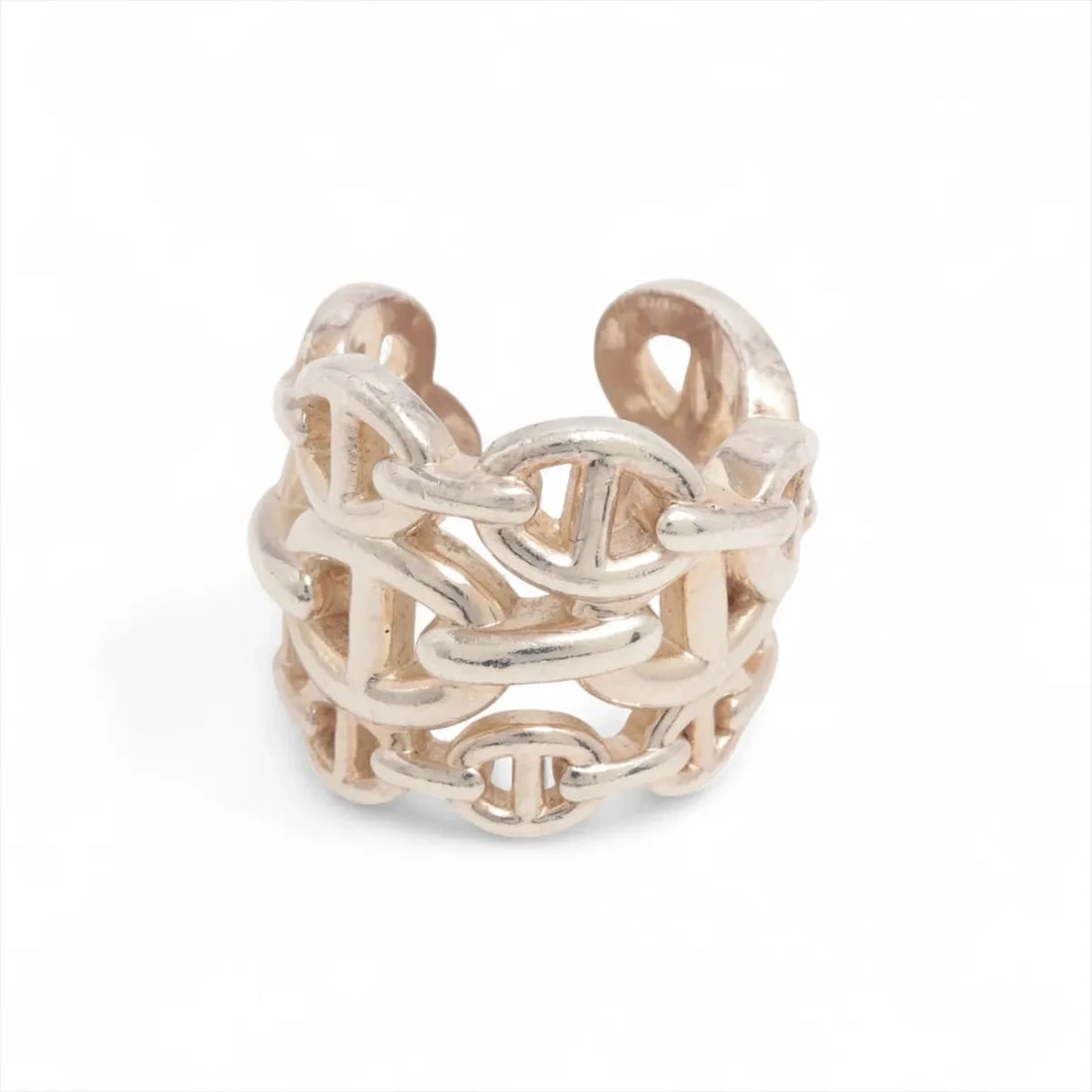 HERMES CHAINE D'ANCRE ENCHAINEE GM RING: Hermes Chaine d'Ancre Enchainee GM Ring Brand: Hermès Type/Style: Ring Material: 925 Color: Silver Size: 4.5 US Accessories: None Accessories Notice: When purchasing pre-owned goods, please refer to