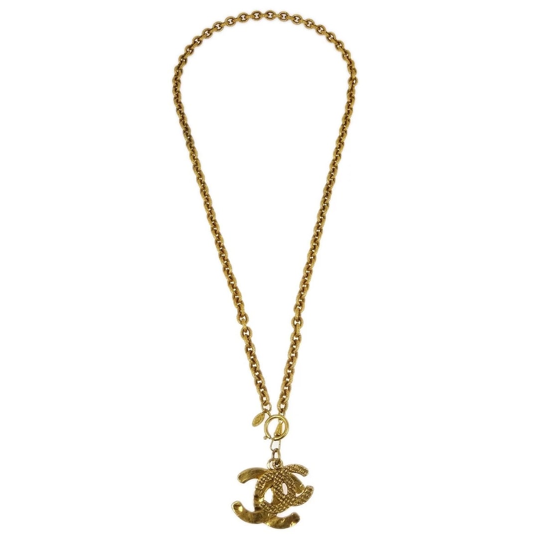 CHANEL GOLD PENDANT NECKLACE: Chanel Gold Pendant Necklace Brand: CHANEL Type/Style: Necklace Material: Gold Plated Color: Gold Size: Chain(Overall) : 90.0 cm Top(Big CC) : W 4.5 x H 3.5 cm Accessories: None Accessorie