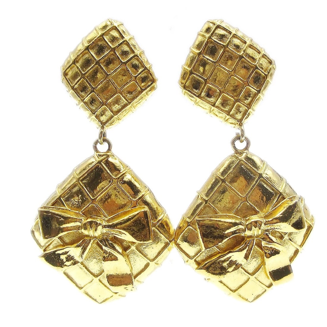 CHANEL QUILTED BOW DANGLE EARRINGS: Chanel Quilted Bow Dangle Earrings Brand: CHANEL Type/Style: Earrings Material: Gold Plated Color: Gold Size: W 3.5 x H 6.5 cm Accessories: None Accessories Notice: When purchasing pre-owned goods,