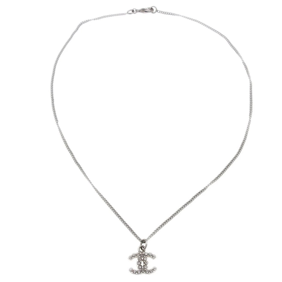 CHANEL SILVER CHAIN NECKLACE PENDANT RHINESTONE: Chanel Silver Chain Necklace Pendant Rhinestone Brand: CHANEL Type/Style: Pendant Material: Silver Plated Rhinestone Color: Silver Size: Chain(Overall) : 44.0 cm Charm : W 1.4 × H 1.0 cm Accessori