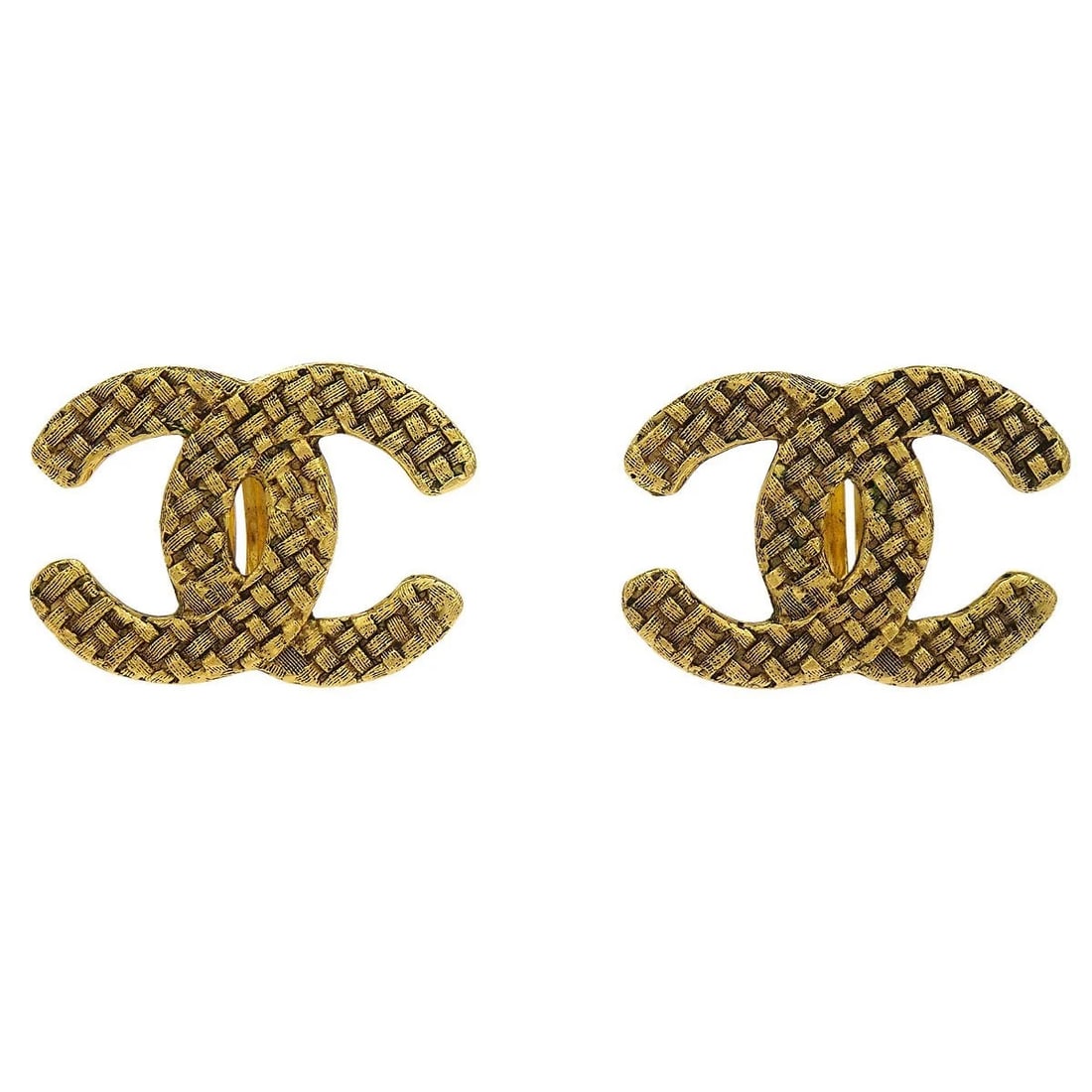 CHANEL GOLD EARRINGS: Chanel Gold Earrings Brand: CHANEL Type/Style: Earrings Material: Gold plated Color: Gold Size: W 3.8 x H 2.6 cm Accessories: None Accessories Notice: When purchasing pre-owned goods, plea