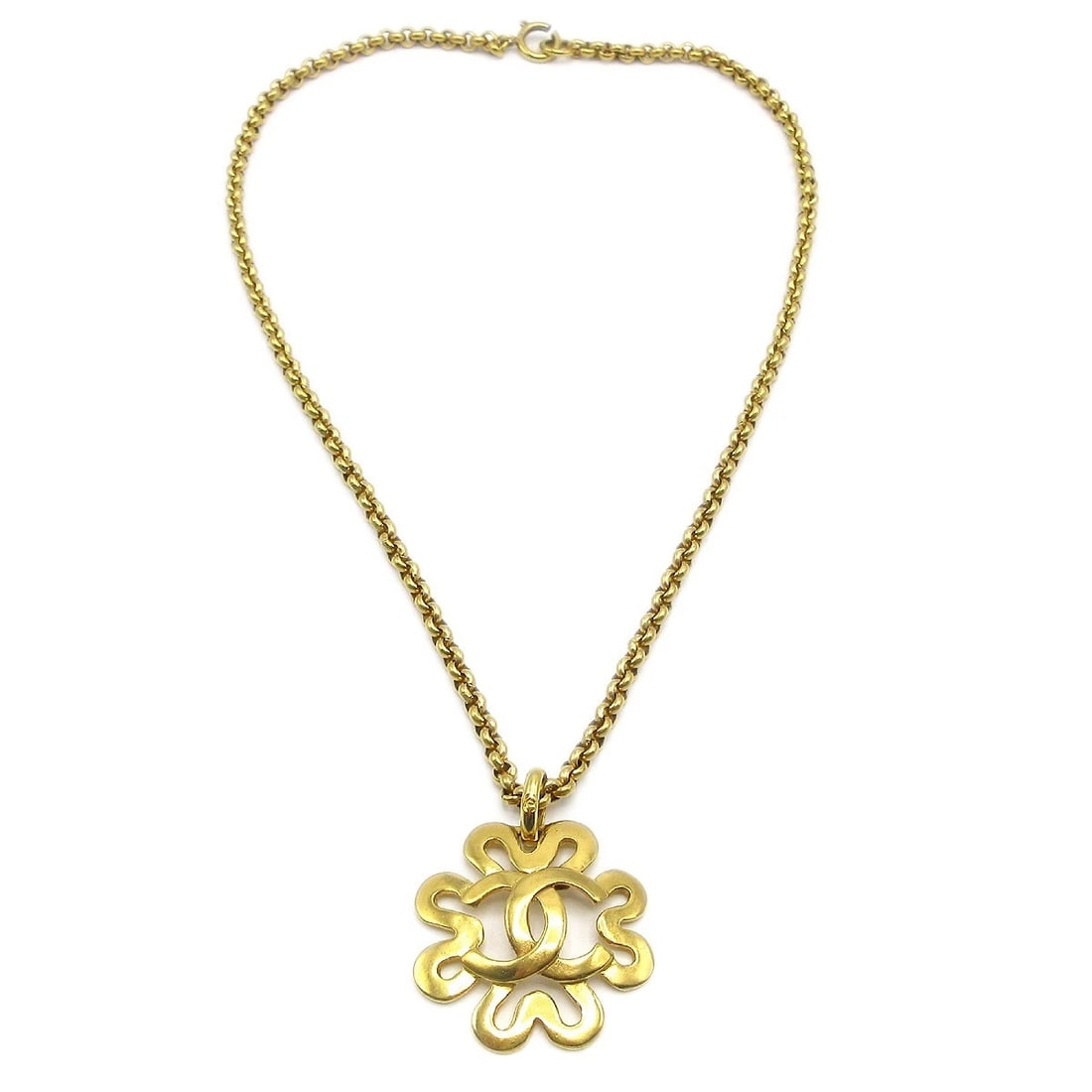 CHANEL CHAIN PENDANT NECKLACE GOLD: Chanel Chain Pendant Necklace Gold Brand: CHANEL Type/Style: Necklace Material: Gold Plated Color: Gold Size: Chain(Overall) : 60.0 cm Top : W 4.2 x H 4.5 cm Accessories: None Accessories Notice: