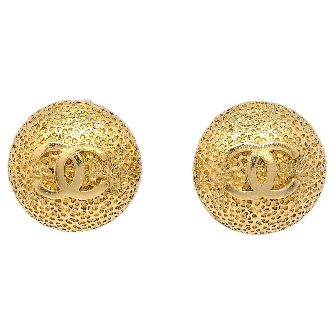 CHANEL EARRINGS GOLD: Chanel Earrings Gold Brand: CHANEL Type/Style: Earrings Material: Gold Plated Color: gold Size: Diameter : 1.9 cm Accessories: None Accessories Notice: When purchasing pre-owned goods, please refer