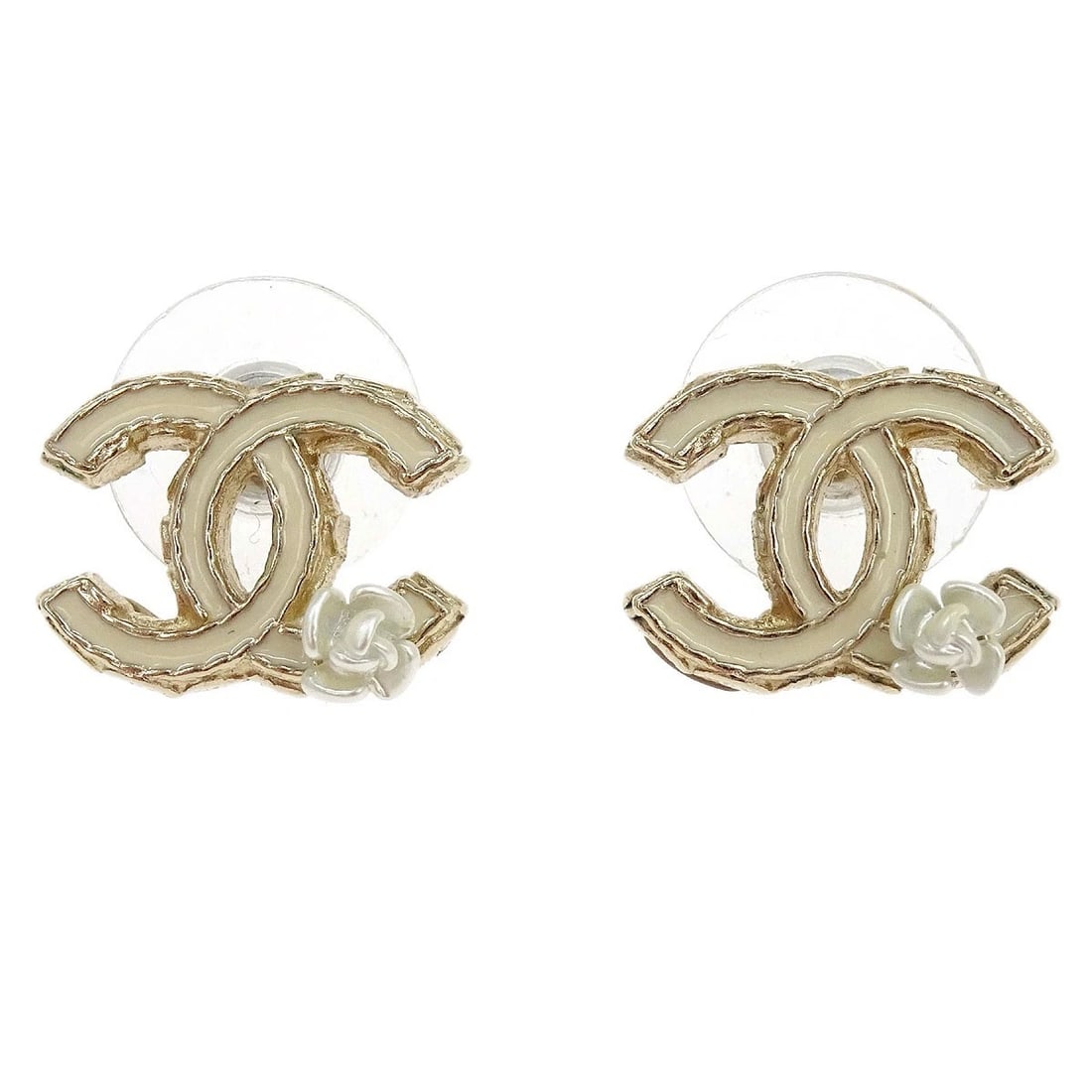 CHANEL PIERCED EARRINGS WHITE GOLD: Chanel Pierced Earrings White Gold Brand: CHANEL Type/Style: Earrings Material: Gold Plated Color: Gold Size: W 1.5 x H 1.1 cm Accessories: None Accessories Notice: When purchasing pre-owned goods,