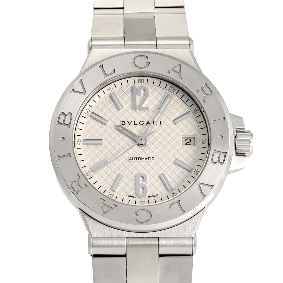 BVLGARI DIAGONO SILVER DIAL WATCH: BVLGARI Diagono Silver Dial Watch Brand: BVLGARI Type: Wristwatch Material: SS Color: Dial color Silver Size: Bracelet size 19.0cm Case size: 40.0mm Accessories: None Accessories Notice: W