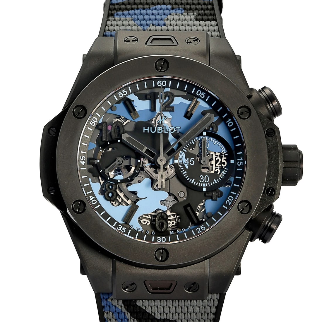HUBLOT BIG BANG BLUE CAMOUFLAGE DIAL WATCH: HUBLOT big Bang Blue camouflage Dial Watch Brand: HUBLOT Type: Wristwatch Material: ceramic rubber Color: Dial color Blue camouflage Size: Bracelet size: 20.0cm Case size: 44.0mm Accessories: None