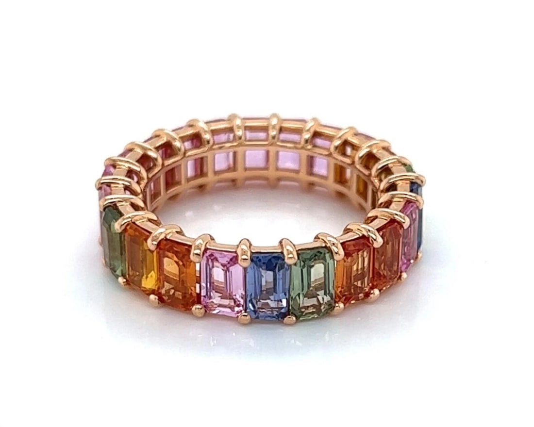 18K ROSE GOLD FULL CIRCLE EMERALD SAPPHIRE BAND RING: 18k Rose Gold Full Circle Emerald Sapphire Band Ring Brand: None Type/Style: Ring Material: 18k rose gold Color: Multi Size: 6.5 US Accessories: None Accessories Notice: When purchasing pr
