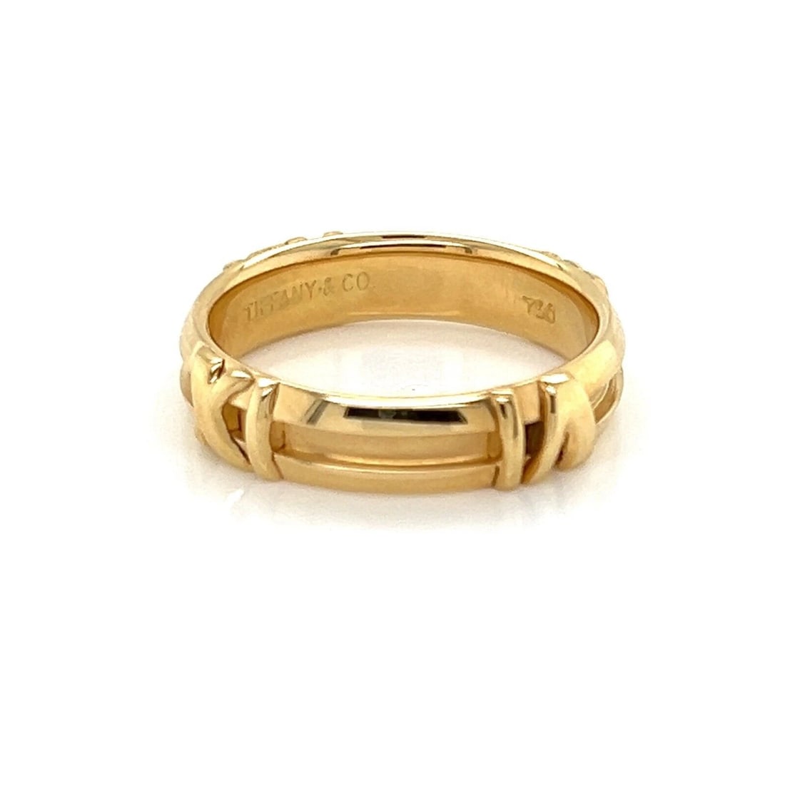 TIFFANY & CO. ATLAS 18K YELLOW GOLD BAND RING: Tiffany & Co. Atlas 18k Yellow Gold Band Ring Brand: Tiffany & Co. Type/Style: Ring Material: 18k Yellow Gold Color: Yellow Size: 5.5 US Accessories: None Accessories Notice: When purchasi