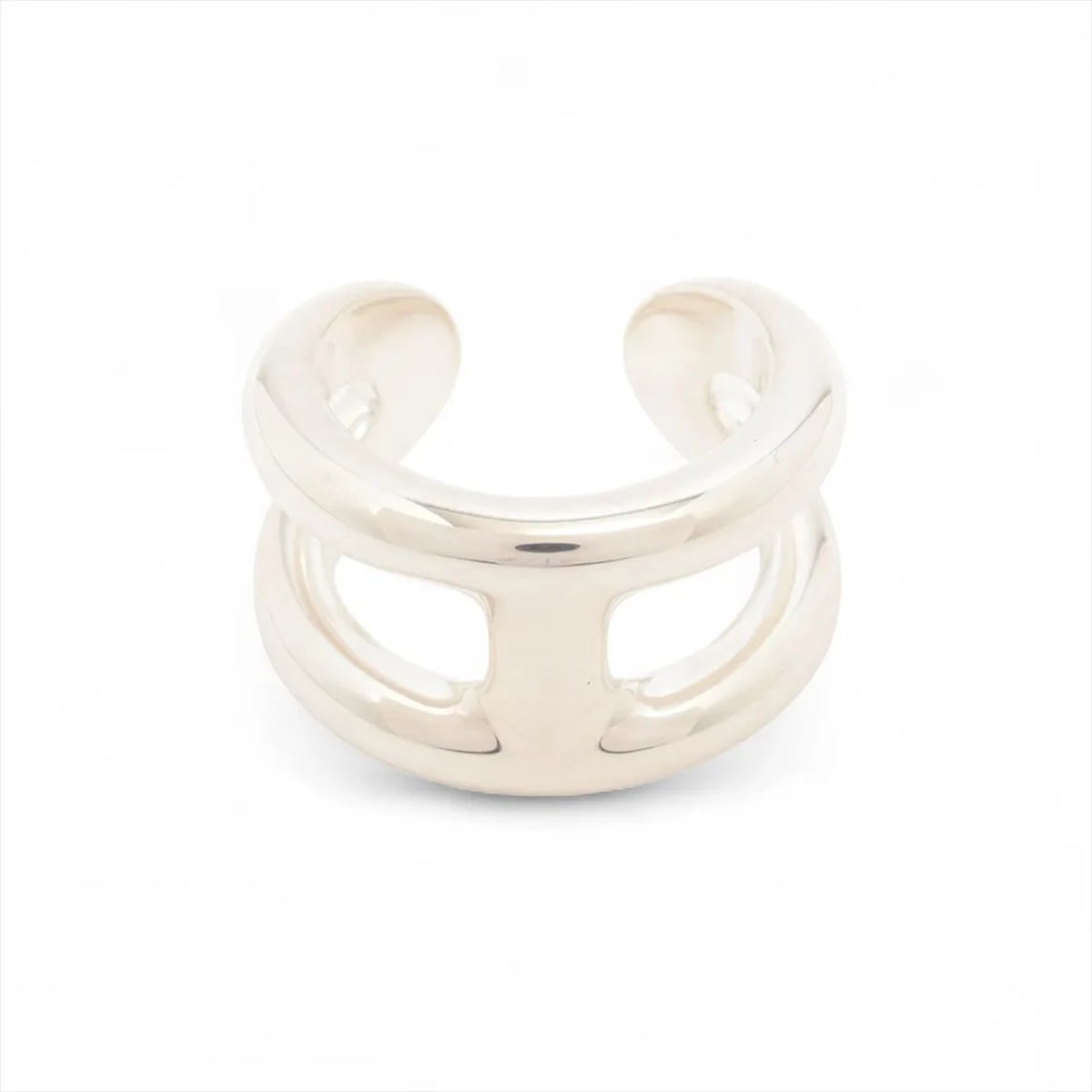HERMES OSMOZ PM RING: Hermes Osmoz PM Ring Brand: Hermès Type/Style: Ring Material: 925 Color: Silver Size: 6 US Accessories: None Accessories Notice: When purchasing pre-owned goods, please refer to the photos