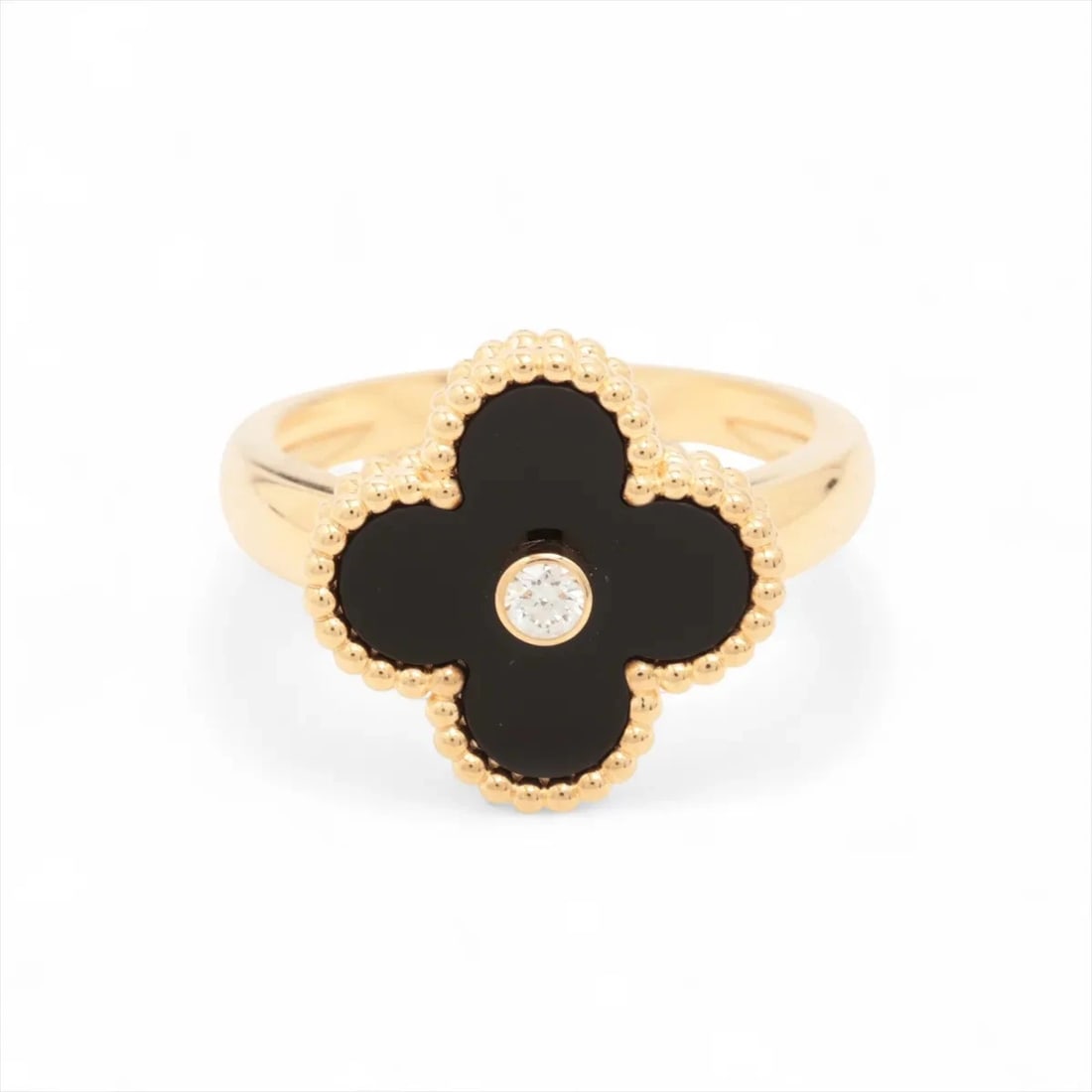 VAN CLEEF & ARPELS ALHAMBRA ONYX DIAMOND RING: Van Cleef & Arpels Alhambra Onyx diamond Ring Brand: Van Cleef & Arpels Type/Style: Ring Material: 750(YG), Main Stone/Creation Natural Color: Yellow Gold Size: 7 - 7.25 US Accessories: None