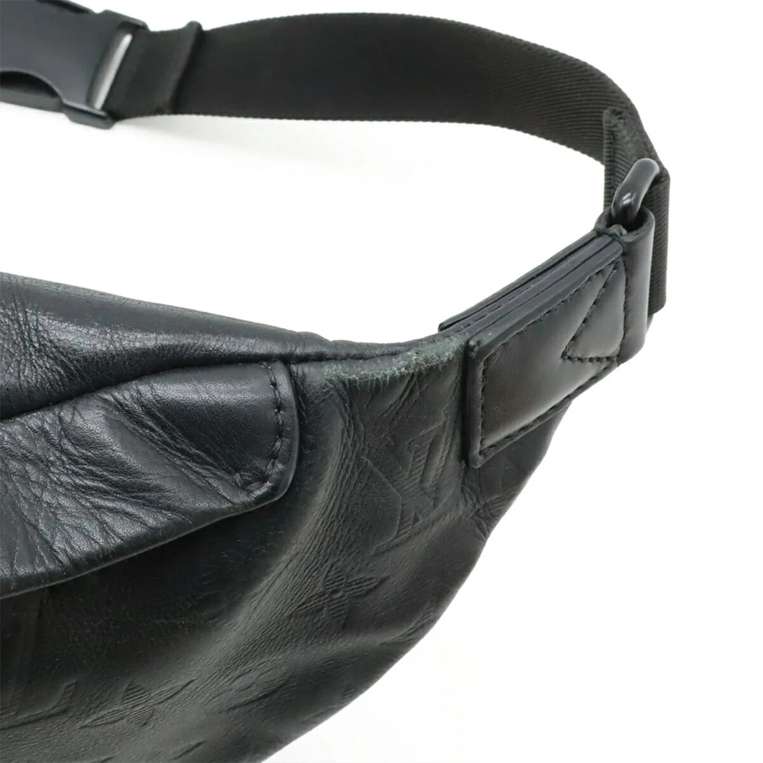 LOUIS VUITTON MONOGRAM SHADOW DISCOVERY BUM BAG - 5