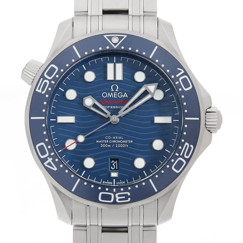 OMEGA SEAMASTER DIVER CO-AXIAL MASTER CHRONOMETER WATCH: OMEGA Seamaster Diver Co-Axial Master Chronometer Watch Brand: OMEGA Type: Wrist watch Material: Band Material Stainless Steel, Case Material Stainless Steel Color: Dial Color Blue Size: Case:W42mm Ci