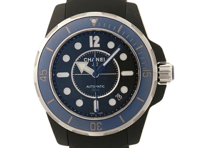 CHANEL J12 MARINE WATCH CERAMIC RUBBER BLACK WATCH: Chanel J12 Marine Watch Ceramic Rubber Black Watch Brand: CHANEL Type: Wristwatch Material: ceremic rubber Color: Dial color black Size: Size case: approx. 36mm Arm circumference: approx. 13-17cm
