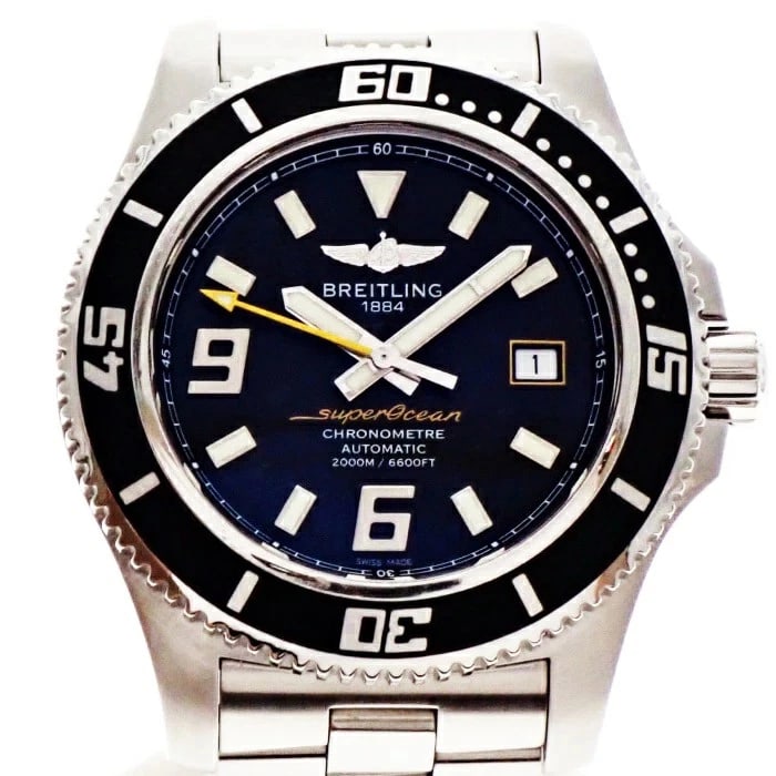 BREITLING SUPER OCEAN AUTOMATIC BLACK DIAL WATCH: BREITLING Super Ocean Automatic Black Dial Watch Brand: BREITLING Type: Wristwatch Material: Stainless Steel Color: Dial color black Size: Size Case width: Approx. 44.0mm Accessories: None