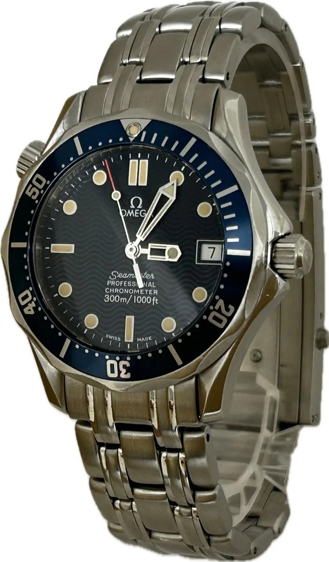 OMEGA SEAMASTER PROFESSIONAL UNISEX WATCH AUTOMATIC: Omega Seamaster Professional Unisex Watch Automatic Brand: OMEGA Type: Wristwatch Material: Stainless Steel / Stainless Steel Color: Dial color Blue (Wave Dial) Size: Case size (w) 36mm -Arm