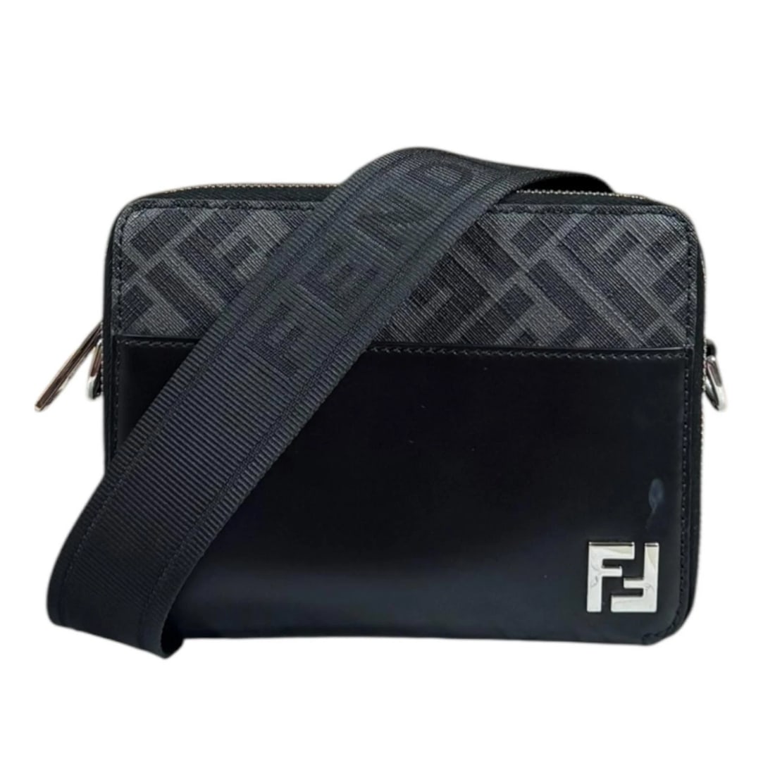 FENDI SHOULDER BAG LEATHER: FENDI Shoulder Bag leather Brand: FENDI Type/Style: Shoulder Bag Material: Exterior Material leather Color: Exterior Color black / gray Size: W6.9 x H5.1 x D2.4inch Accessories: None Acces