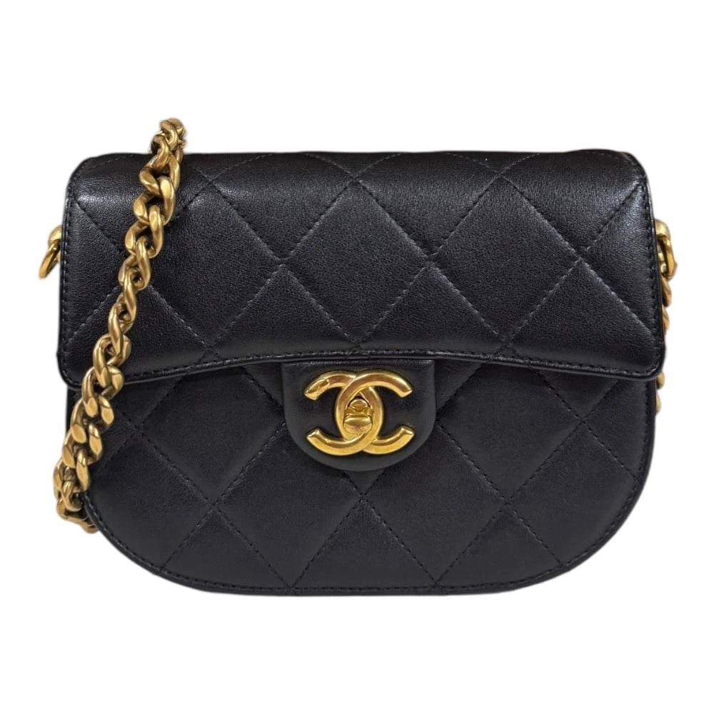 CHANEL SHOULDER BAG CROSS BODY LEATHER: CHANEL Shoulder Bag Cross Body leather Brand: CHANEL Type/Style: Shoulder Bag Material: Exterior Material leather Color: Exterior Color black Size: W7.3 x H5.5 x D2.4inch Accessories: None