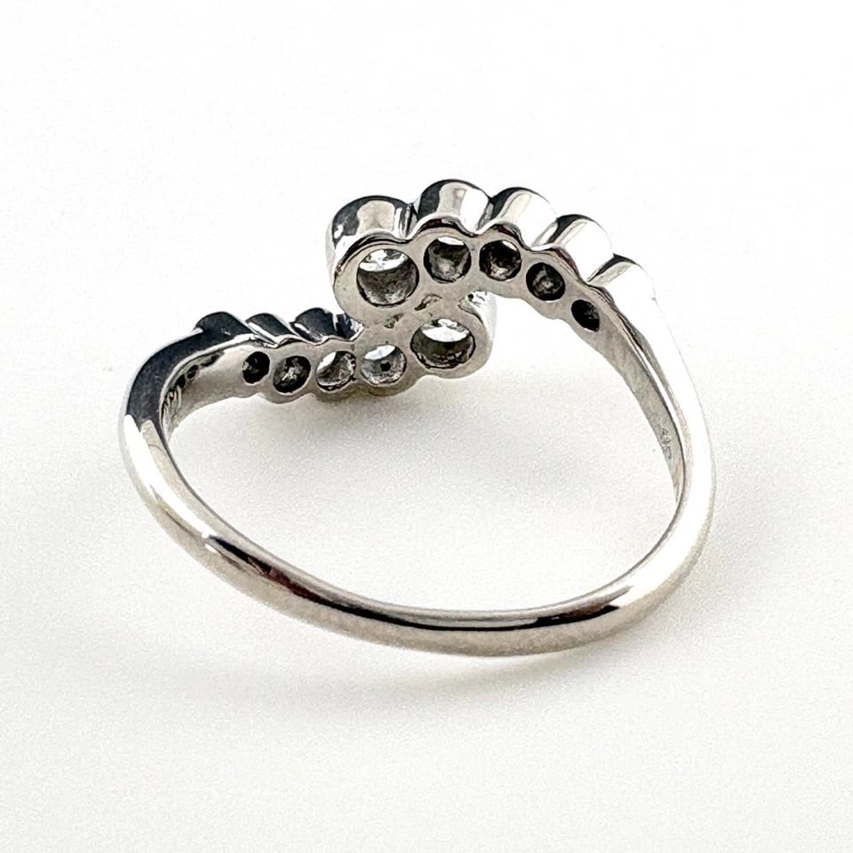 MELEE DIAMOND DESIGN PLATINUM RING - 2