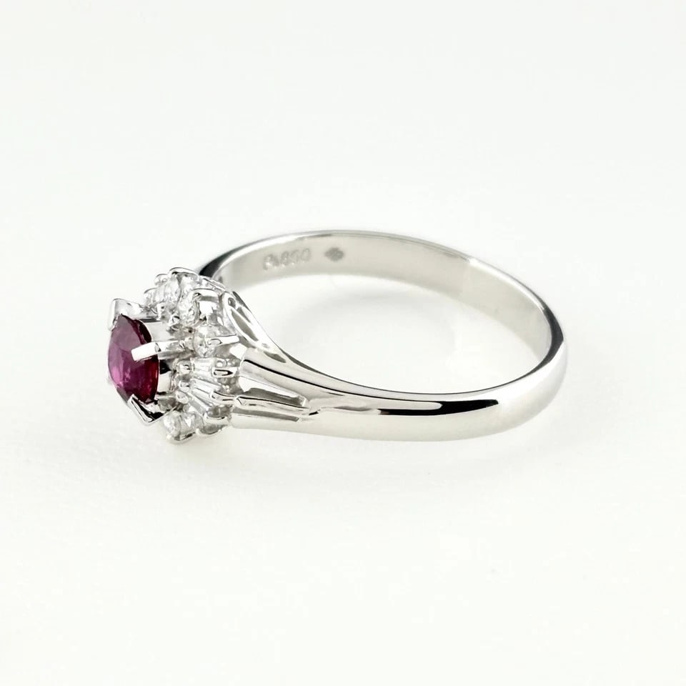 RUBY DESIGN PLATINUM MELEE DIAMOND RING: ruby design Platinum melee diamond Ring Brand: Unbranded Type/Style: Ring Material: Pt850, Main Stone/Creation Ruby Diamond Color: None Size: US 5.5 to 6 Accessories: None Accessories Notice: When