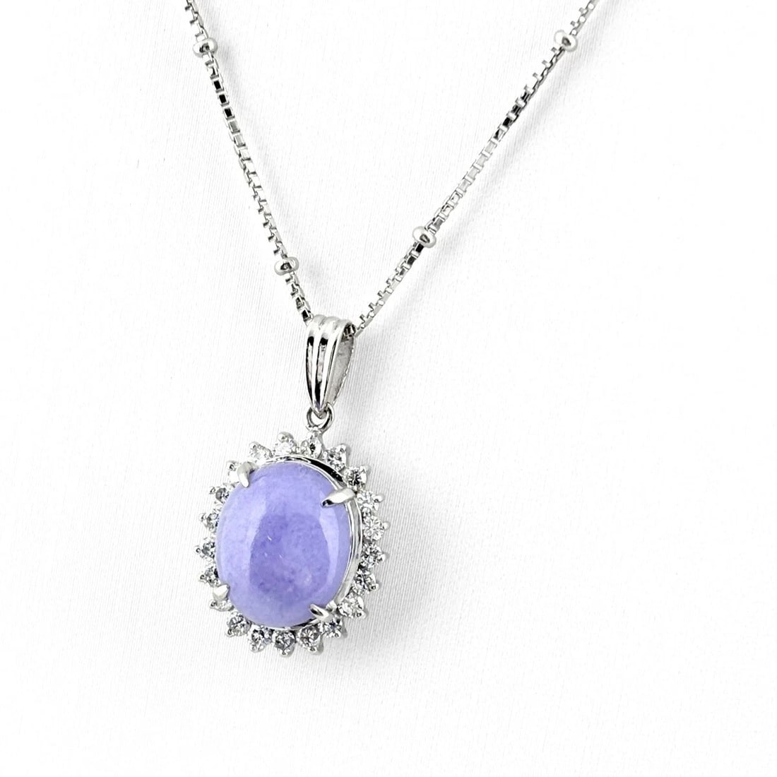 LAVENDER JADE DESIGN NECKLACE PLATINUM PENDANT MELEE DIAMOND JADE (1 of 3)