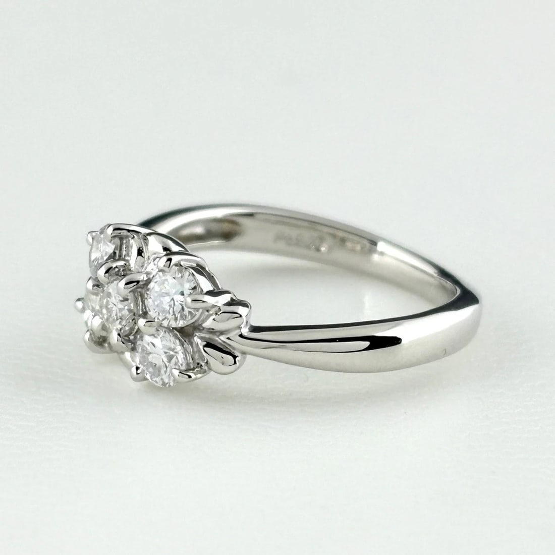 MELEE DIAMOND DESIGN PLATINUM RING - 3