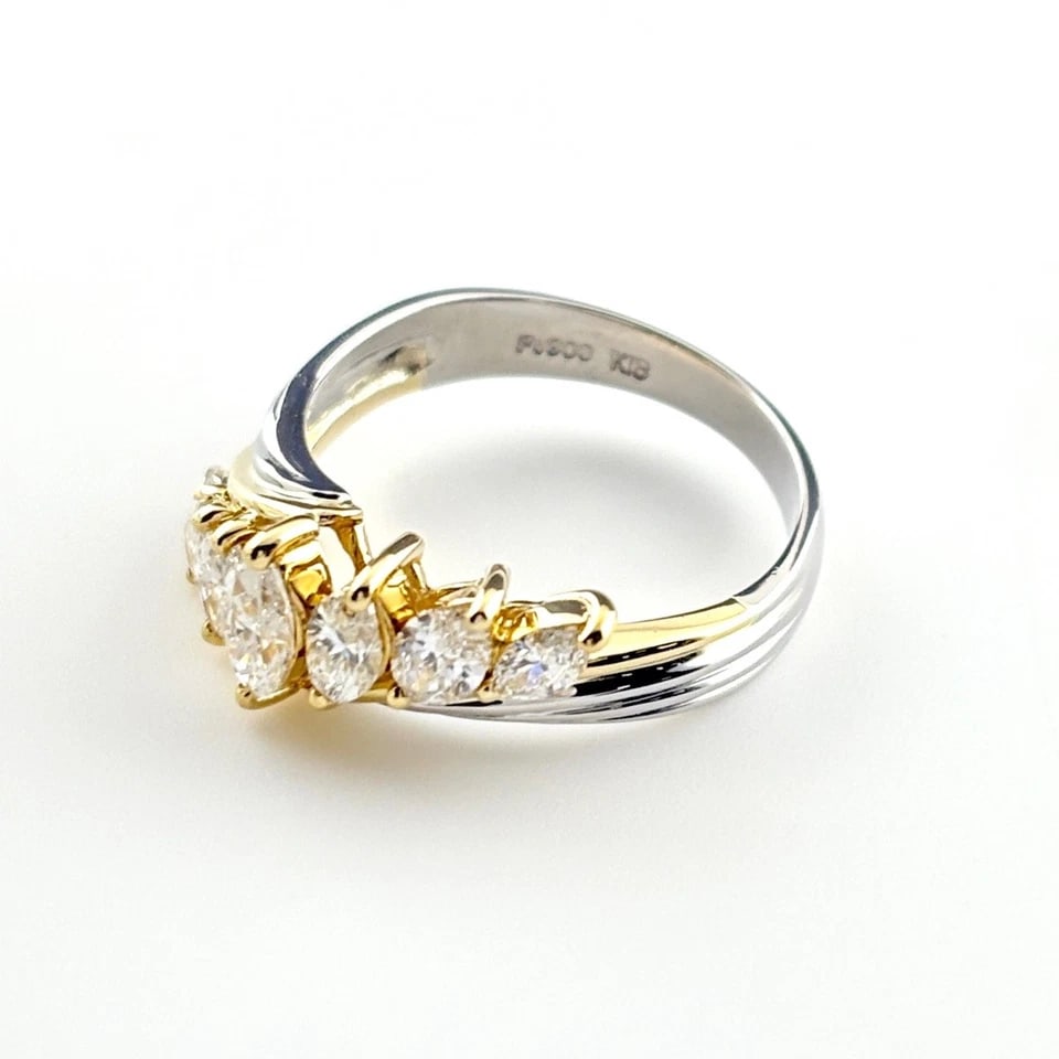 MELEE DIAMOND DESIGNPLATINUM YG RING: melee diamond designPlatinum YG Ring Brand: Unbranded Type/Style: Ring Material: Pt900, Main Stone/Creation Natural Color: None Size: US 6 Accessories: None Accessories Notice: When purchasing