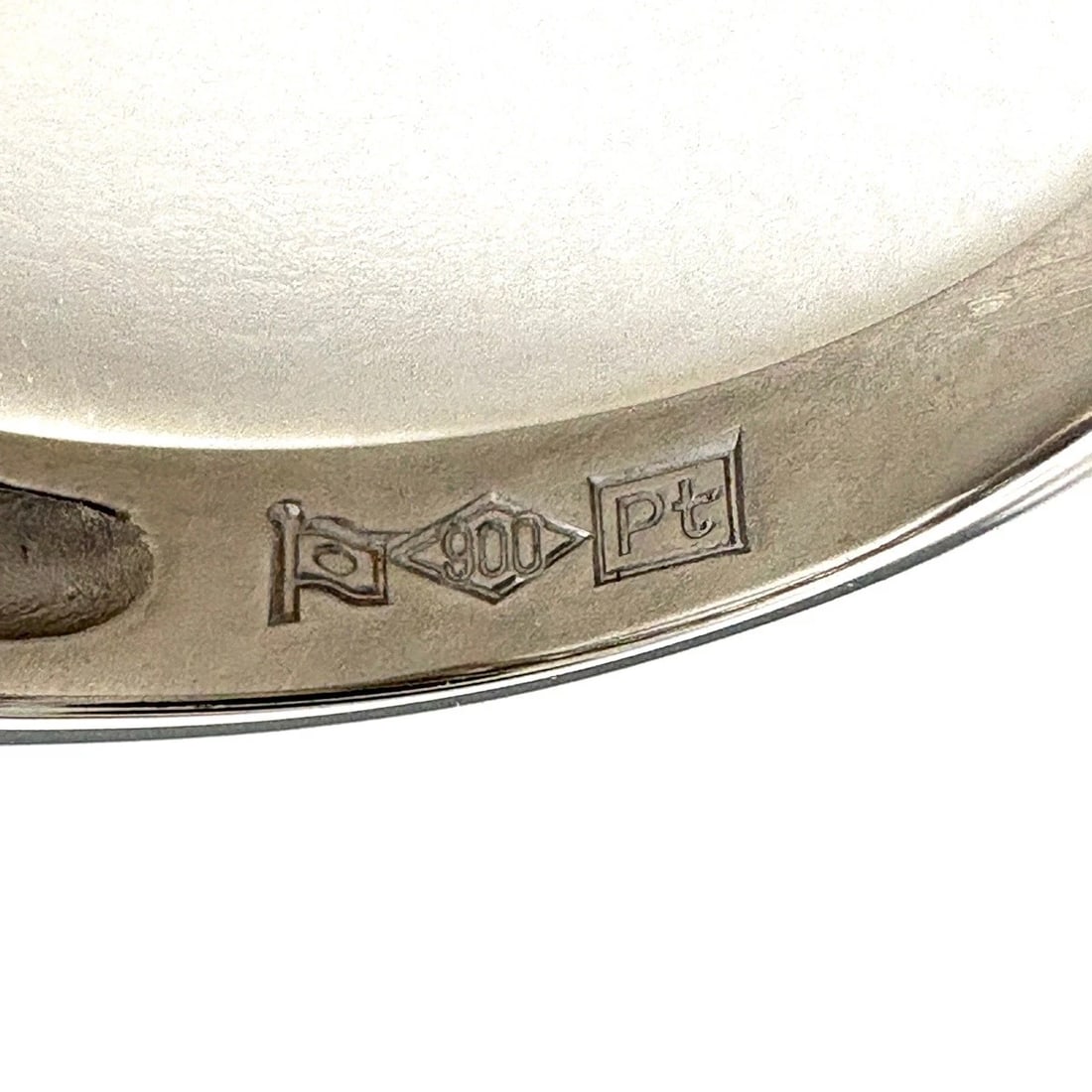 MELEE DIAMOND DESIGN PLATINUM RING - 2