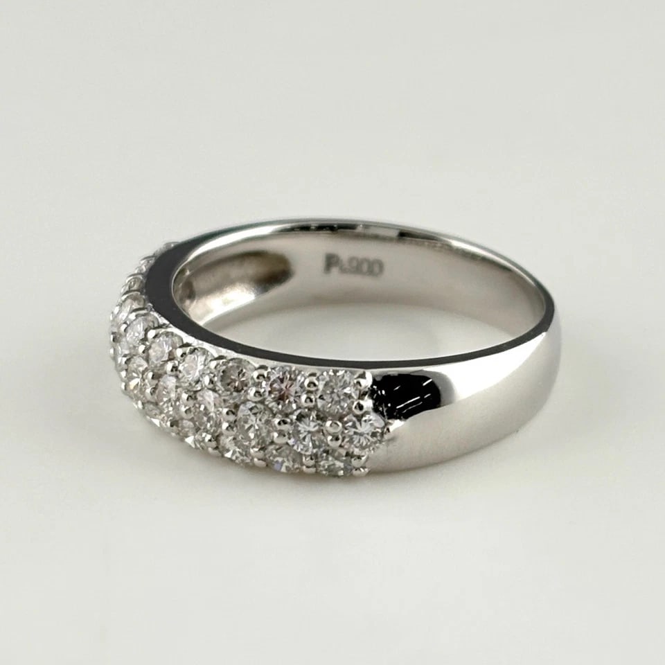 MELEE DIAMOND DESIGN PLATINUM RING: melee diamond design Platinum Ring Brand: Unbranded Type/Style: Ring Material: Pt900, Main Stone/Creation Natural Color: None Size: US 6 to 6.5 Accessories: None Accessories Notice: When purchasing
