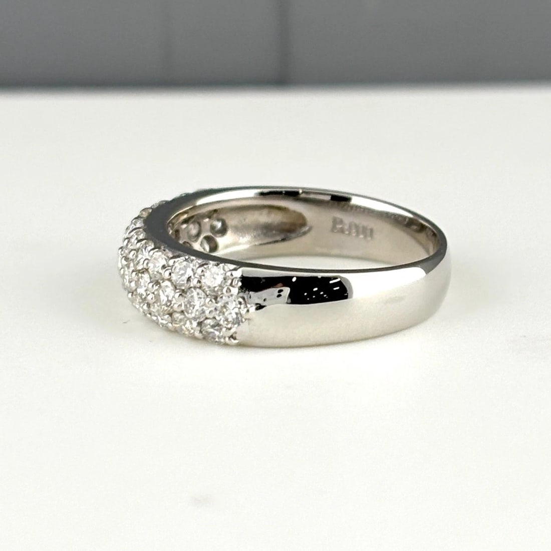 MELEE DIAMOND DESIGN PLATINUM RING - 4